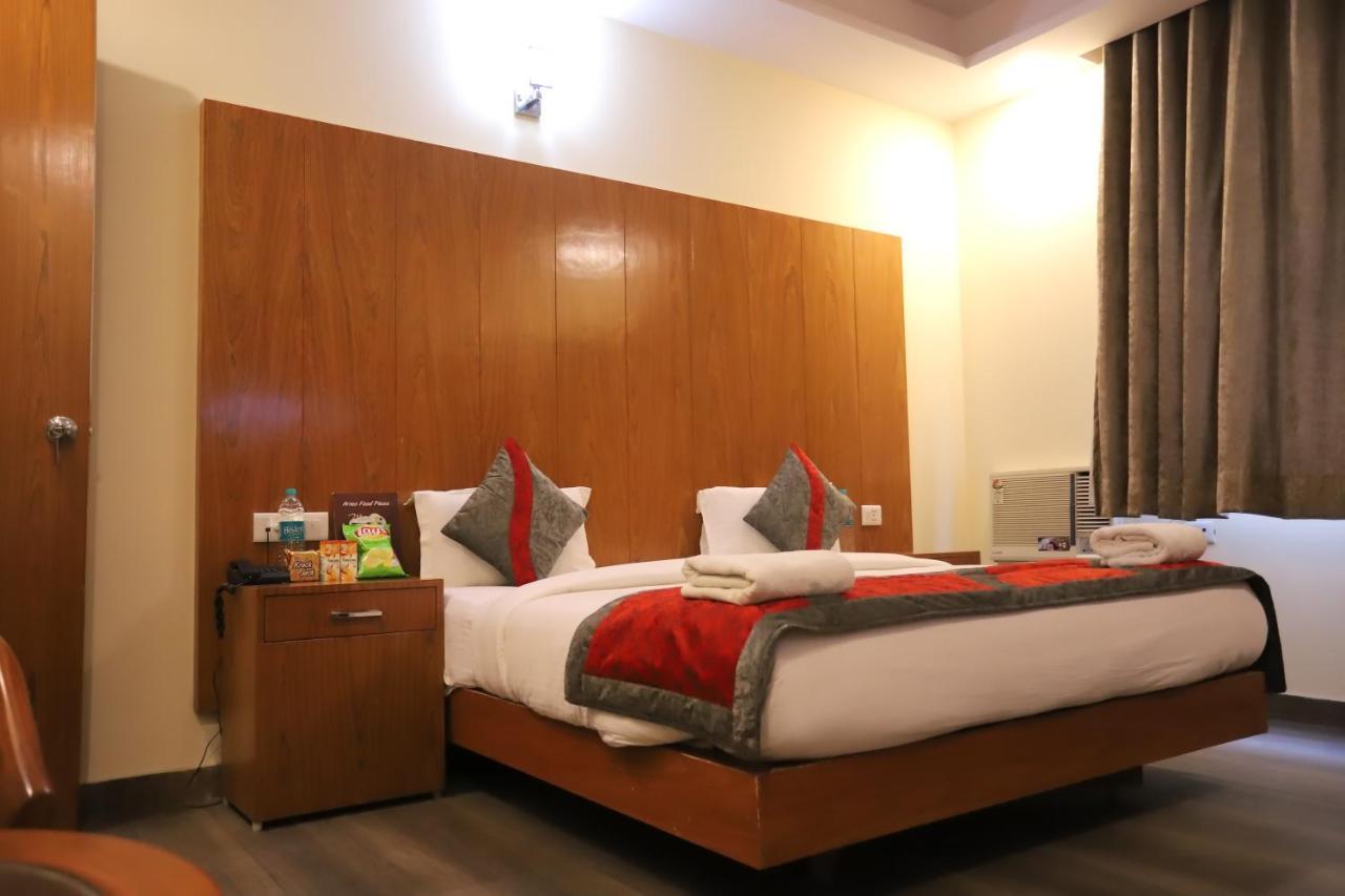 Hotel Aries New Delhi Eksteriør bilde